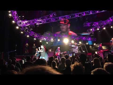 Rock and Roll Never Forgets - Bob Seger LIVE in Detroit !!   Mr. Chairman / musicUcansee.com