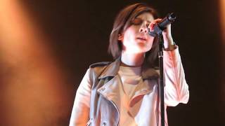 19/26 Tegan &amp; Sara - FIRST PERFORMANCE of BWU @ TCU Place, Saskatoon, SK 9/09/16