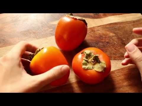 How to eat a persimmon and know if it&rsquo;s ripe