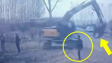 💀ROTATING EXCAVATOR ACCIDENT