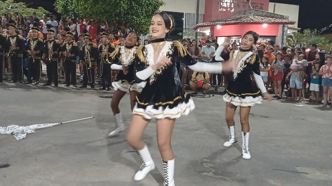 As balizas da fanfarra de mulungú deram um show de dança em passa e fica rn
