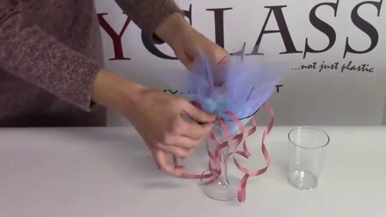 Come fare un porta confetti/centro tavola con un bicchiere di ... Segnaposto idee alzatina