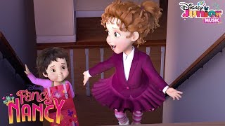 Sleepover Survival Kit | Music Video | Fancy Nancy | Disney Junior Resimi