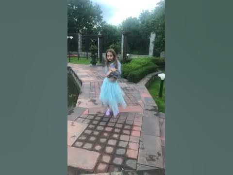 Маленькая девочка - YouTube