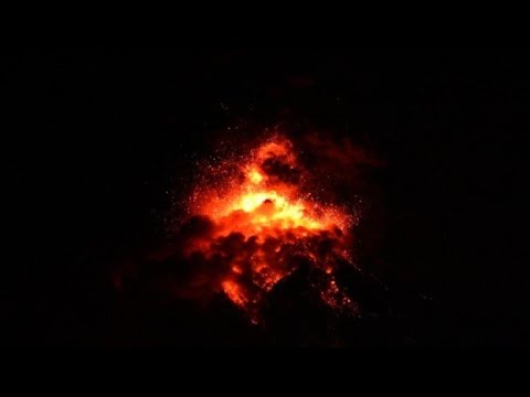Γουατεμάλα: ‘Εκρηξη του “Ηφαιστείου της Φωτιάς”- 2.000 στα καταφύγια