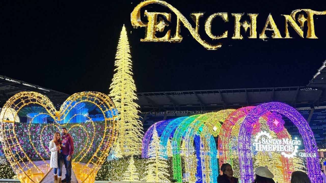 WE WENT TO THE WORLD'S LARGEST CHRISTMAS LIGHT MAZE ENCHANT A