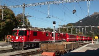 Züge der Rhätische Bahn RhB in Klosters Ferrovia retica Seilbahn Gotschnabahn Eisenbahn Schweiz