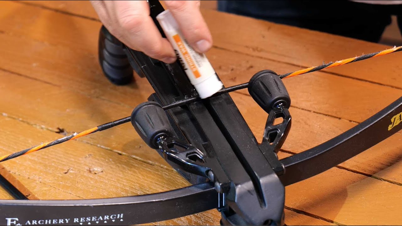 Entretenir sa corde d'arbalète, comment graisser et lubrifier la corde