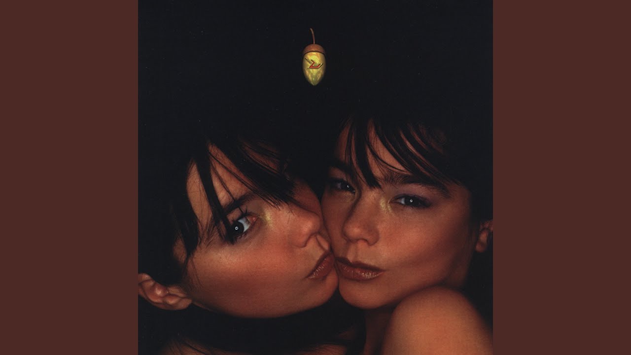 I go humble — Bjork (video)