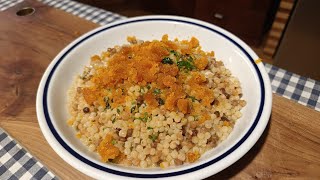 Fregola e bottarga (videoricetta n. 1331)
Fregola e bottarga (videoricetta n. 1331) Fregola e bottarga (videoricetta n. 1331)