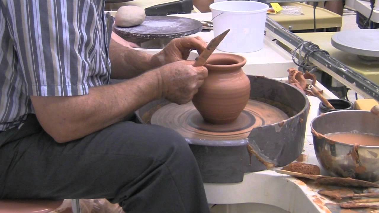 Throwing Demo Lidded Container   Glen Blakley