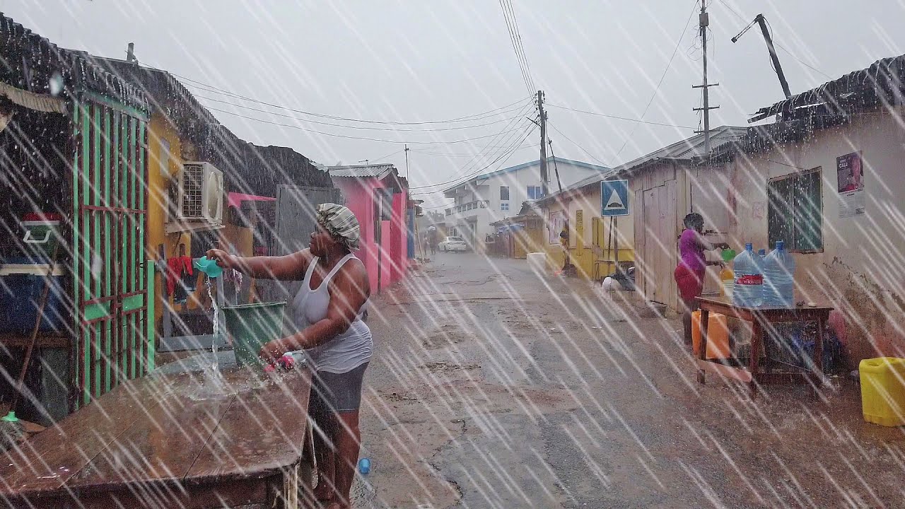 HEAVY RAIN IN LOCAL GHANA COMMUNITY, ACCRA NUNGUA