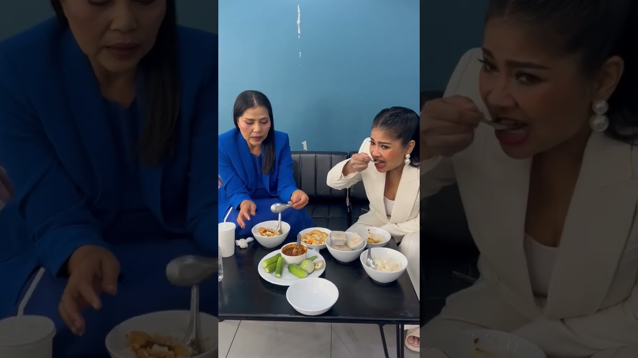 นั่งกินข้าวกับคนรู้ใจกินเท่าไหร่ก็ไม่อิ่ม😛😛