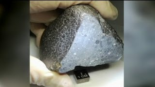 Beauté Noire : Une Météorite Martienne Incomparée