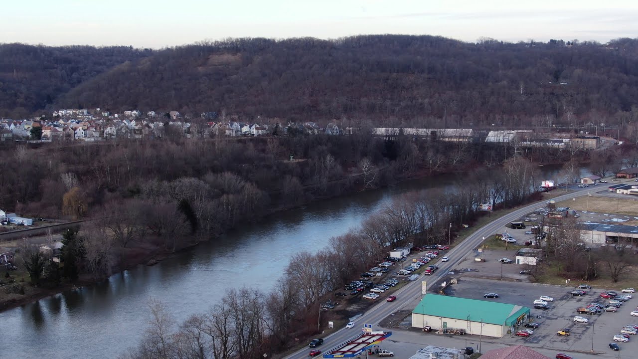 Drone flight 360 degree rotate above North Apollo, PA YouTube