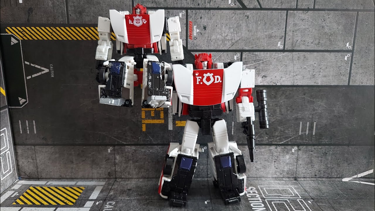 Aoyi Mech KO Oversize Red Alert - Quick Review And Transform