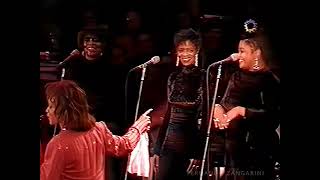 Whitney Houston's background singers singing- "Fellowship"(live from Argentina, 1994)