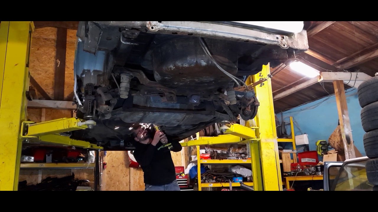 Ford Mondeo MK2 Estate Part 9...rear subframe removal