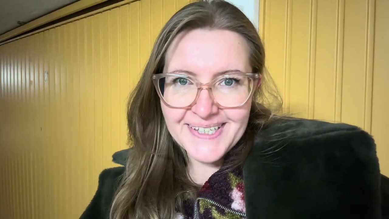 Какой я была 10 лет назад😅 Новая машина Леона 