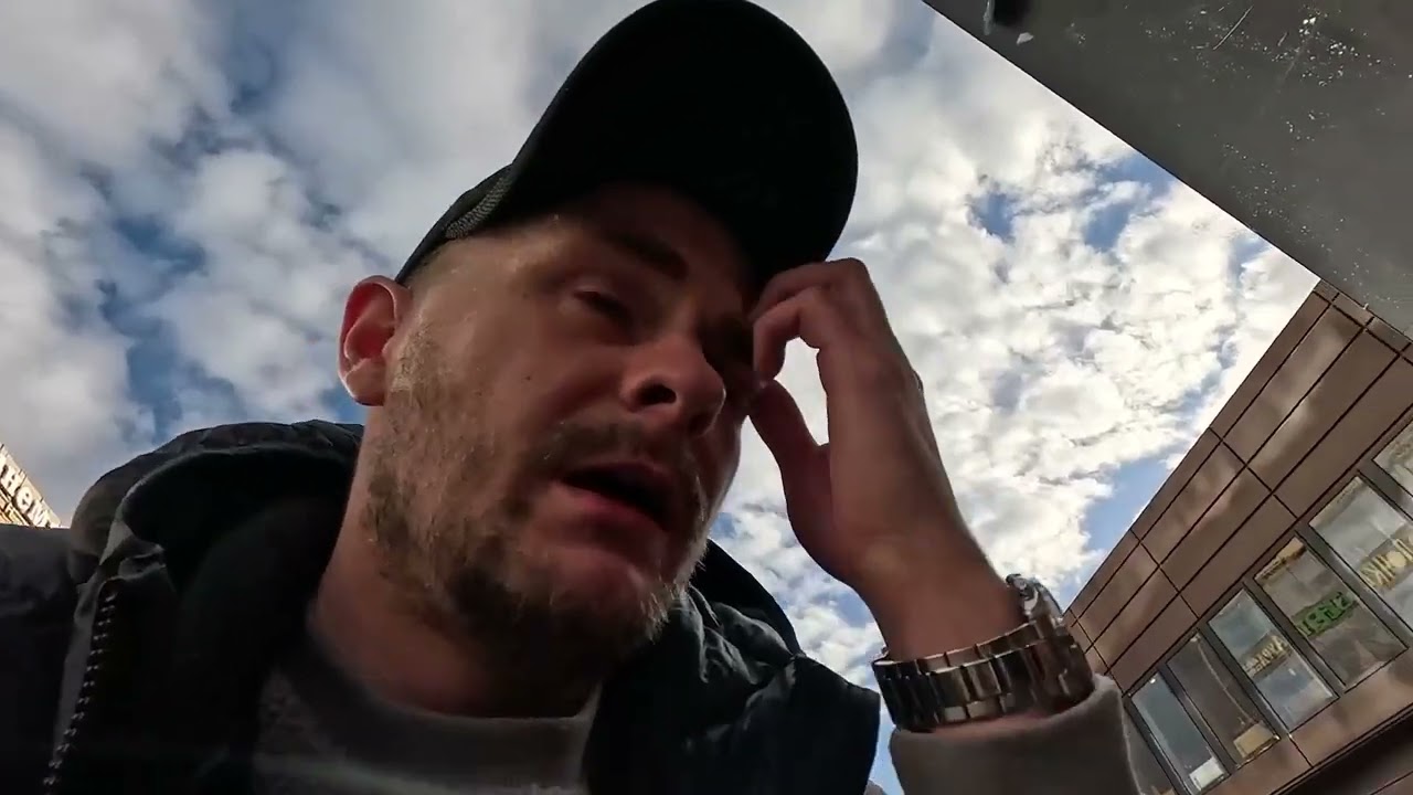 **Прода Декстера** ШКОЛЬНИКИ КРАЛИ БАТАРЕЙКИ в МАНАЗИНЕ МВИДЕО! Поймал и Проучил! Это полная прода:)