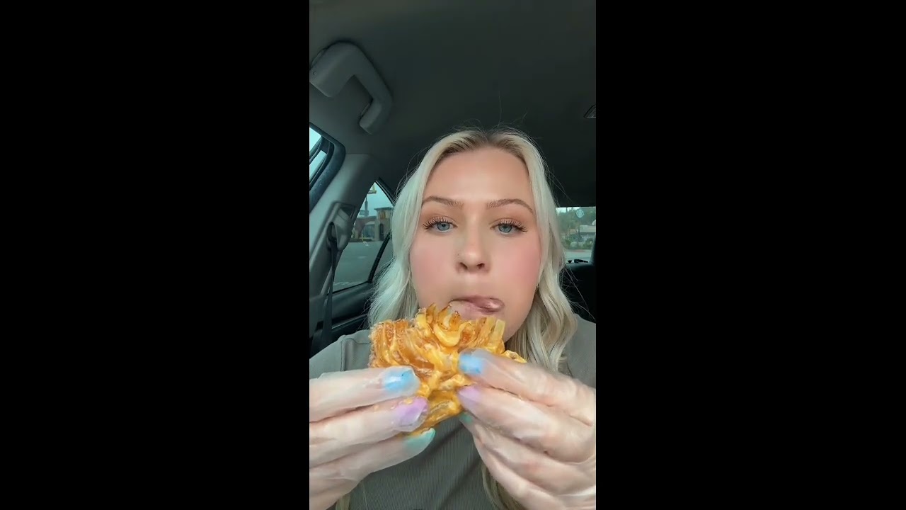 in n out Flying Dutchman, whole grilled onion wrapped 🧅