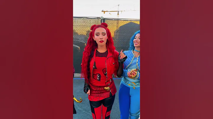 OFF WITH HER HEAD! 😂 #funny #fyp #descendants #shorts