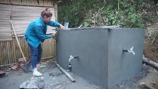 Ly Mai alone completed the solid clean water storage tank