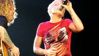 Video thumbnail of "P!NK - Babe I'm Gonna Leave You // live in Dortmund"