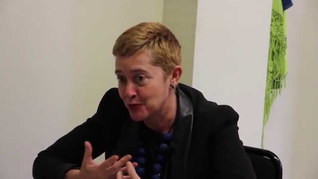 Alba Balcells parla sobre l'Escola de Música - YouTube