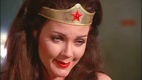 Wonder Woman Stops Hospital Thugs & Heals The Girl...
