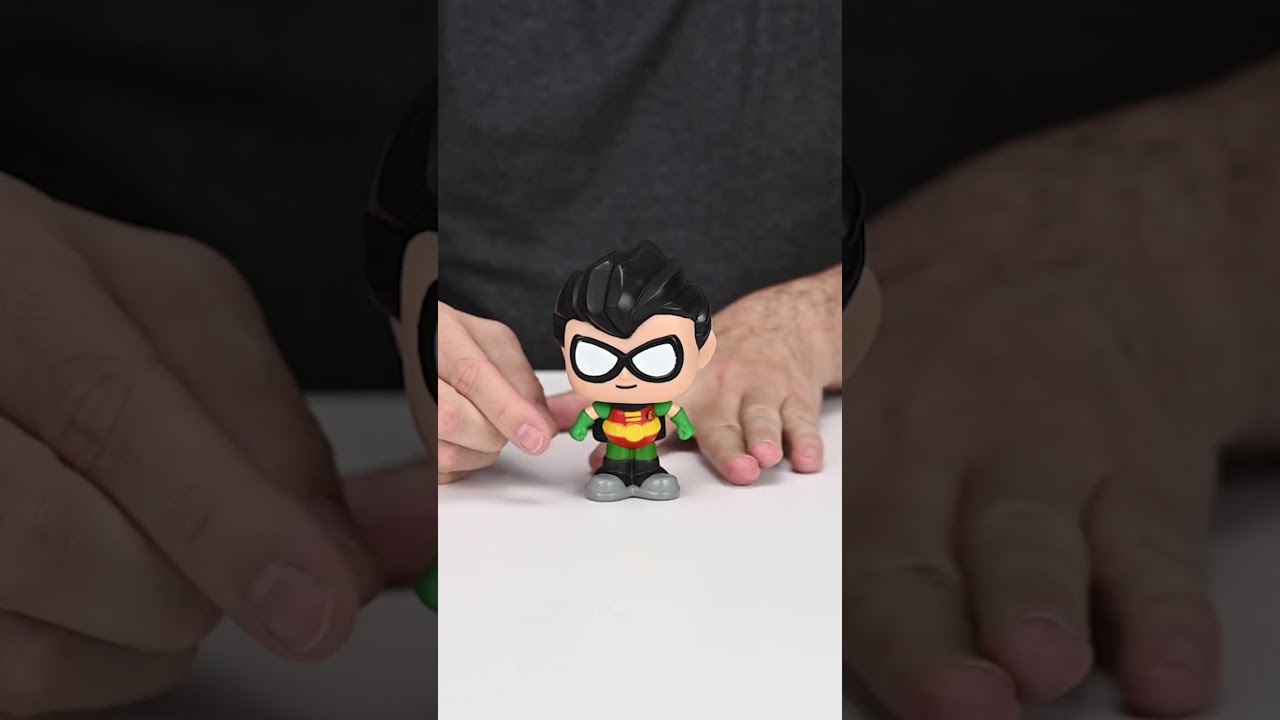 Fandom Box Jovens Titãs - Robin