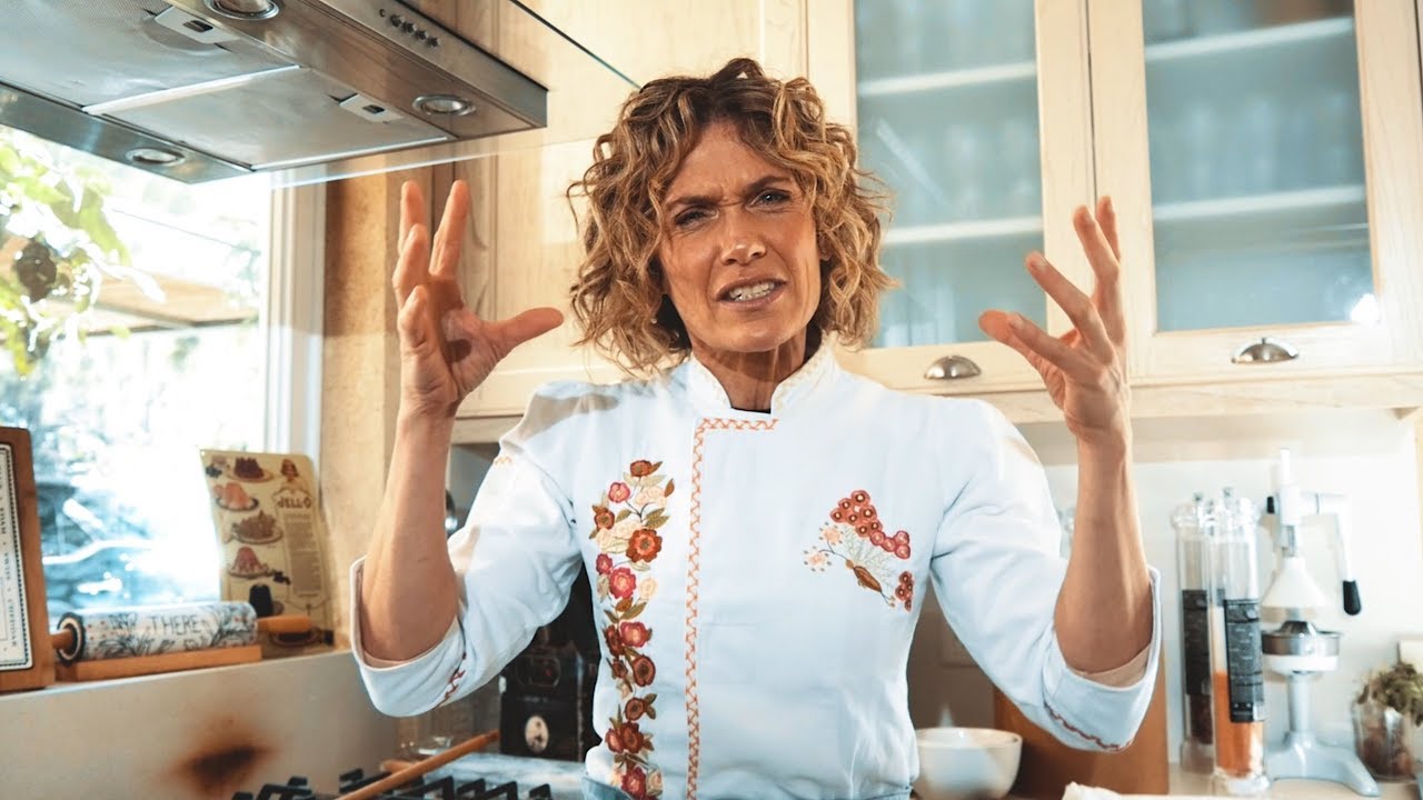 Cómo hacer un Strudel de Cebolla y Queso | Maru Botana