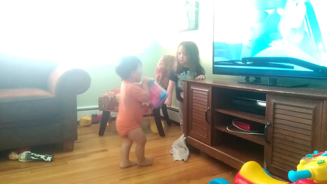 camera iphone 8 plus apk Anabel and Evan Barone fighting nice with each other