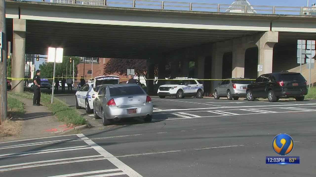 Police: Woman, possibly homeless, stabbed to death in uptown Charlotte