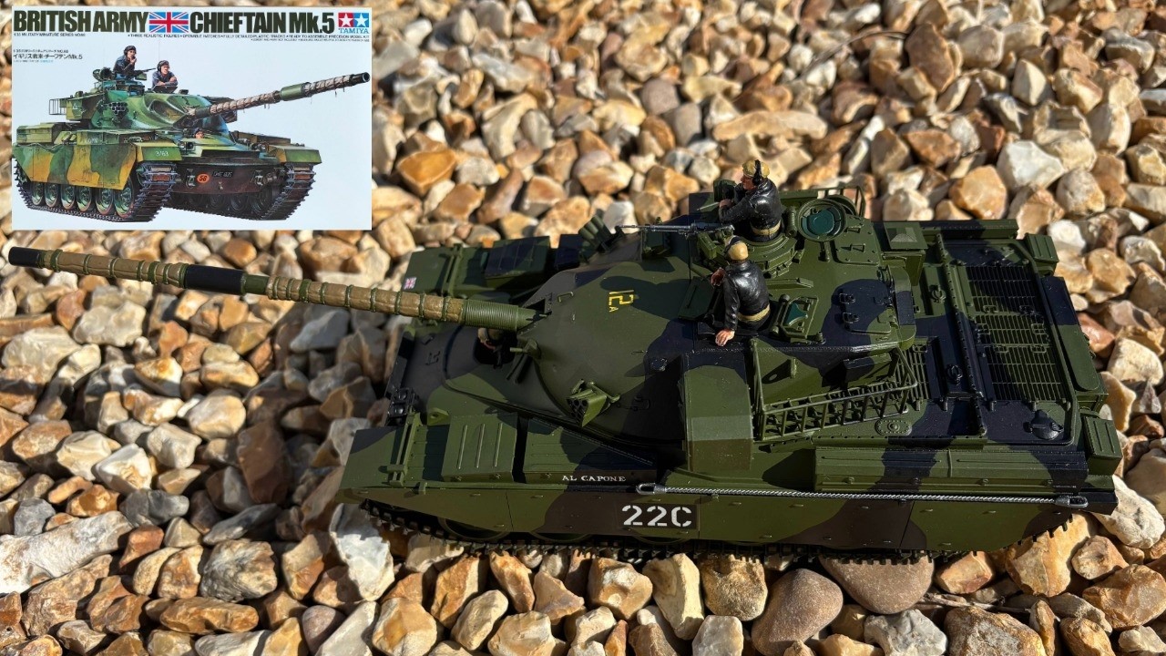 Hand Painted Tamiya 1:35 British Army Chiftain Mk.V - Complete