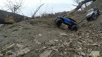 Axial Wraith Poison Vs Axial SCX10 Jeep Trail Run