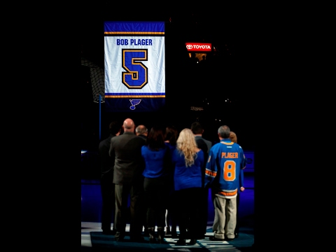 Bobby Plager speaks as Blues retire his 