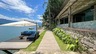 Casa projetada por Cláudio Bernardes na Ilha do Cavaco em Angra dos Reis.