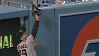 Mike Tauchman ROBS Albert Pujols Of A Walk-Off Home Run! | Giants vs. Dodgers (May 28, 2021)