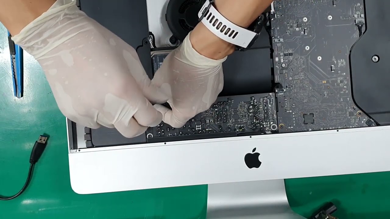 iMac A1418 SSD 교체 작업[진컴퓨터] - YouTube