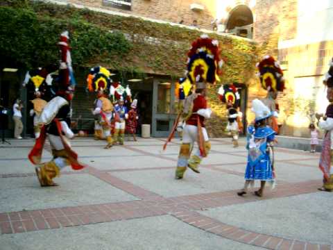 Danza de la pluma - feather dance - UCLA Fowler Mu...