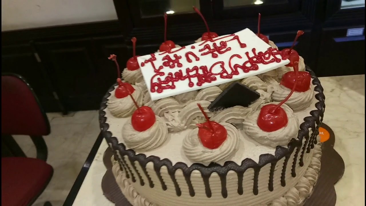 Hunting Kue  Ulang Tahun di Holland  Bakery  Happy Birthday 