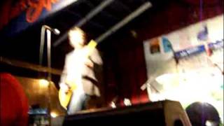 Watch Trews Cry video