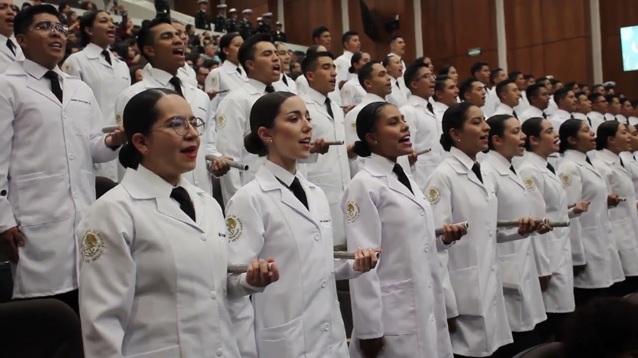 Médicos Navales, al servicio de la Nación.