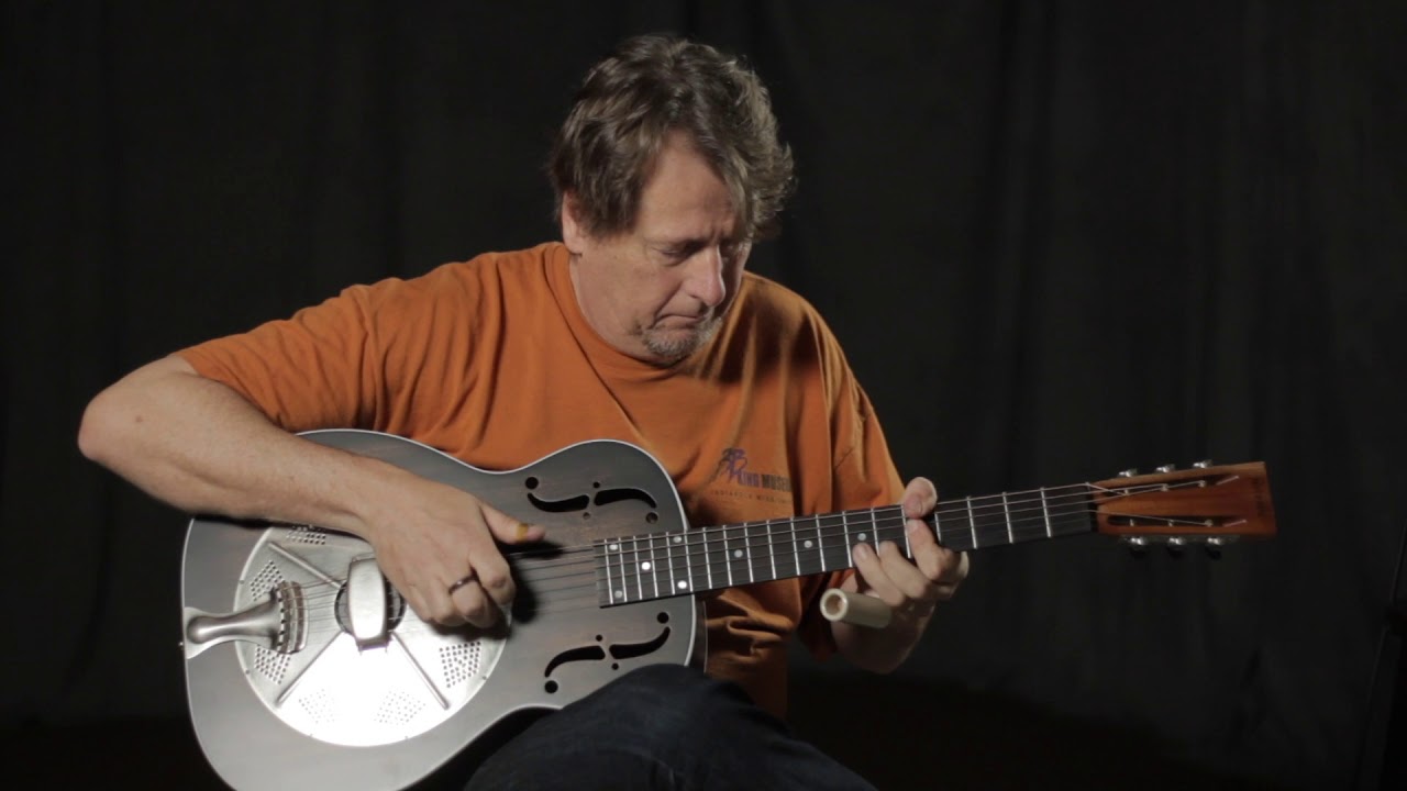 Gear Review: National M-14T Thunderbox | Acoustic Guitar