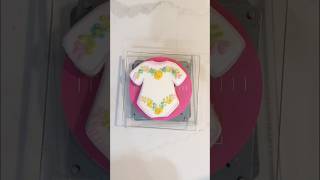 Embroidered Onesie #cookiedecorating #cookiesrecipe #baking #royalicing #royalicingcookies #cookies
