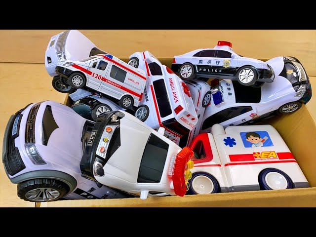 A toy car that makes noise! Mini cars of police cars and ambulances run! Sound the siren.