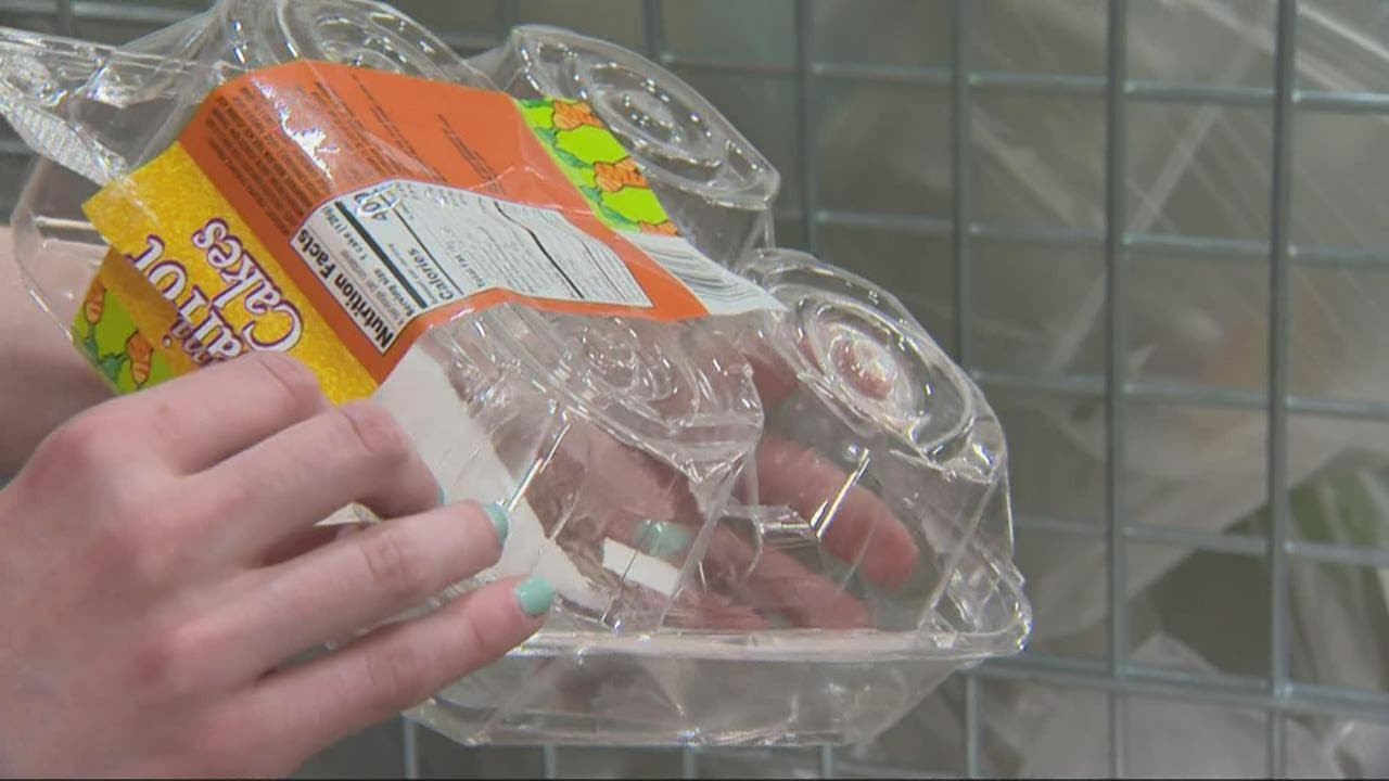 Local company recycles plastic clamshells 