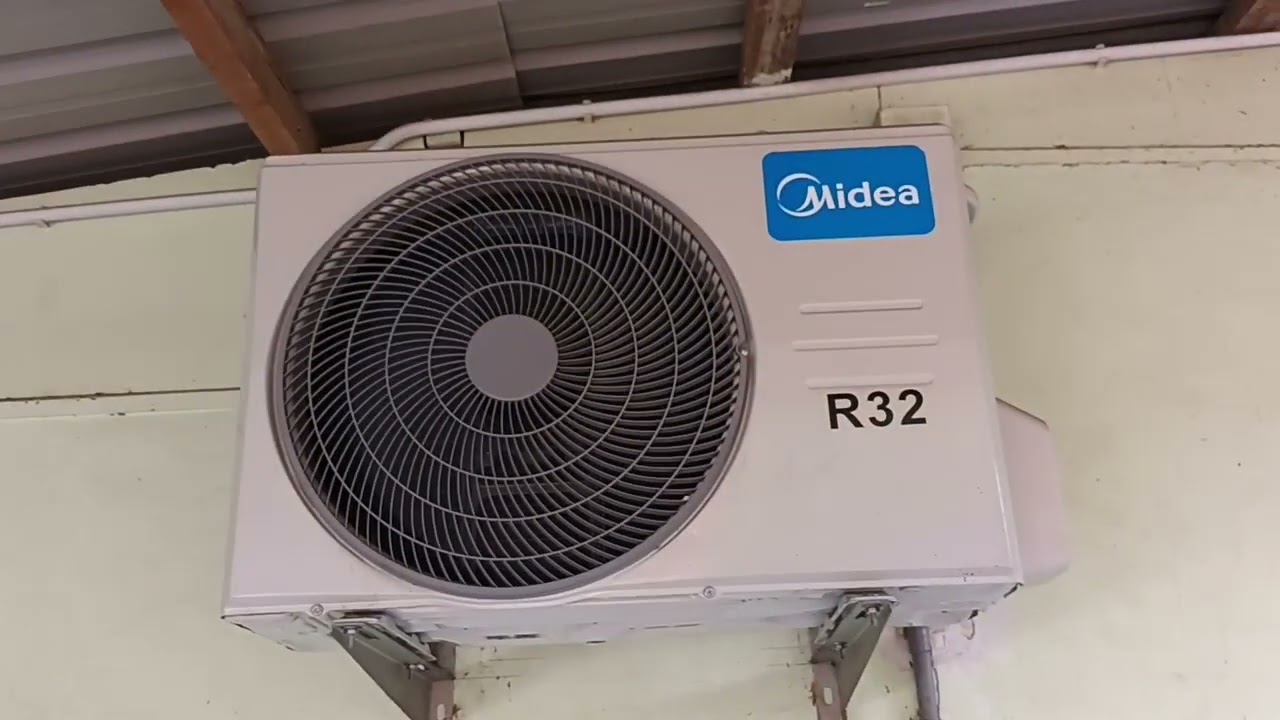 All 4 air conditioner in my mom house York Daikin and Midea