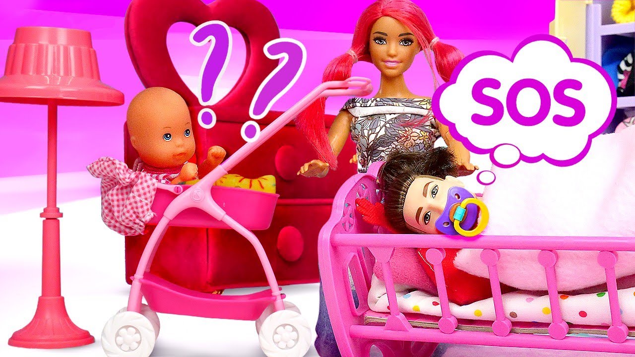 Ken est-il devenu un bébé? Vidéo en français avec poupées Barbie